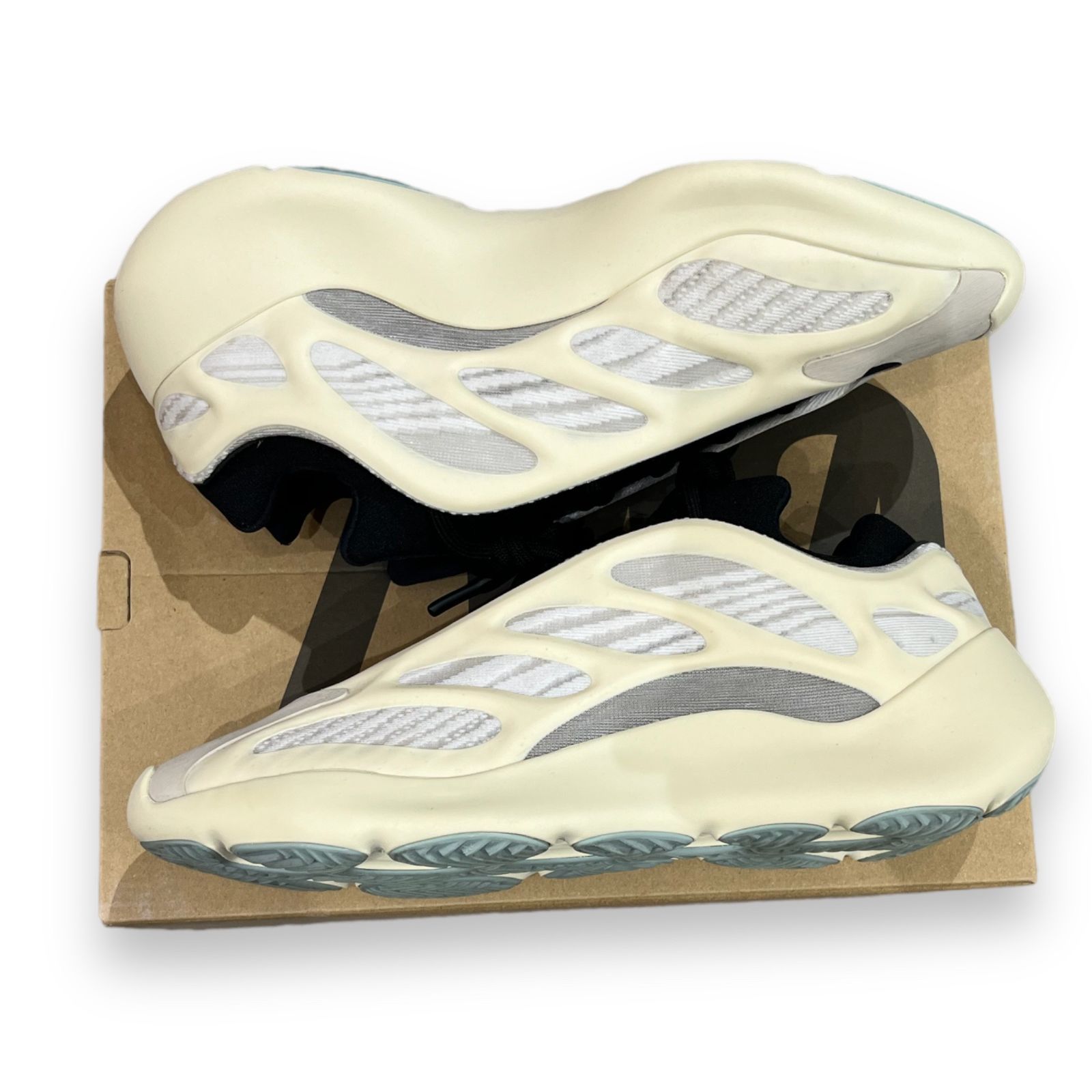 大量購入送料無料 adidas YEEZY 700 V3 Azael 26.5cm☆アザエル ...