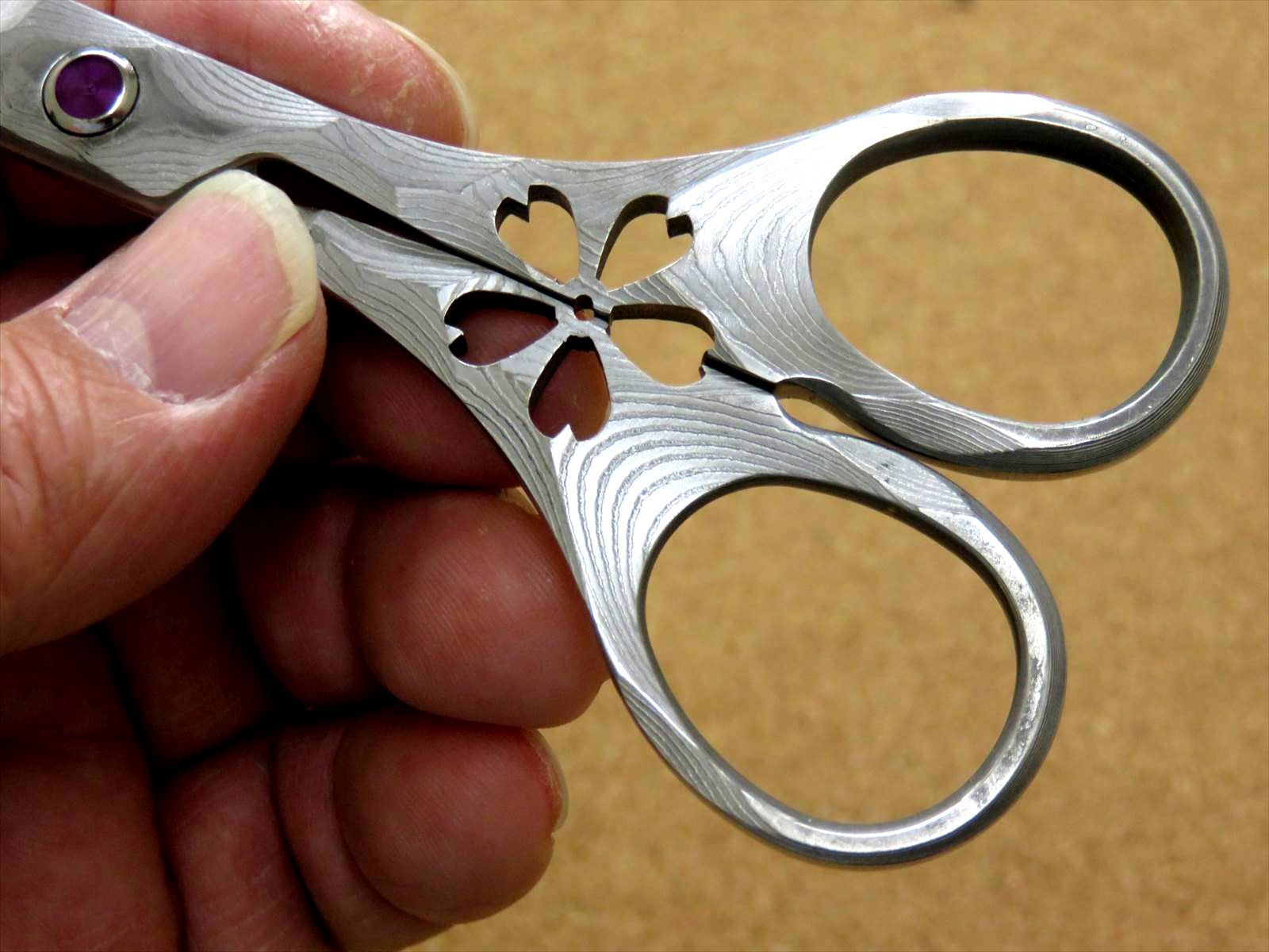 関の刃物 エムカスタ MCUSTA 桜 ダマスカス 32層鋼 V金10号 VG