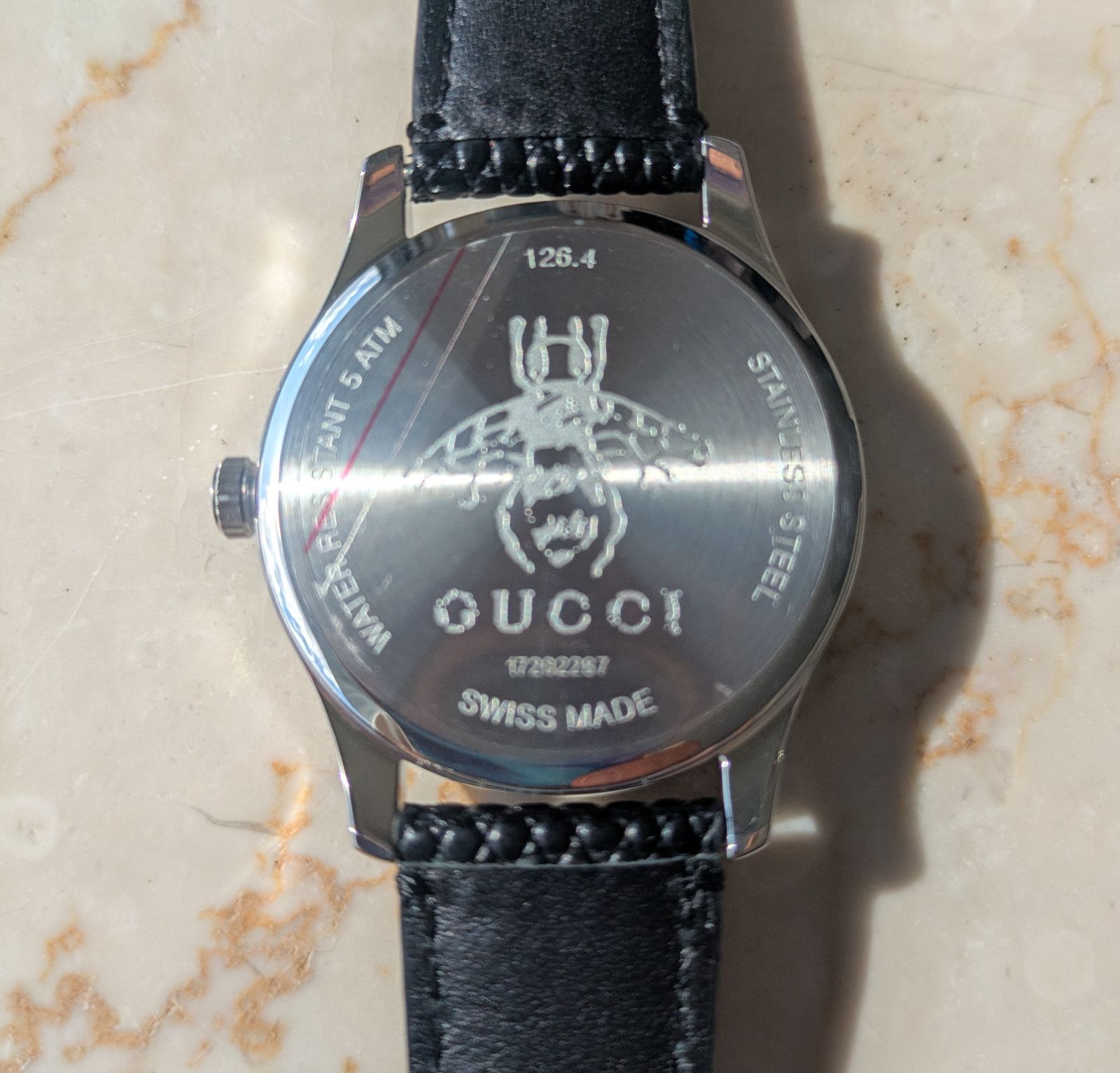 新品未使用　GUCCI　グッチ　腕時計　YA1264045　メンズ　36mm 新品未使用 GUCCI グッチ 腕時計 YA1264045 メンズ 36mm - メルカリ