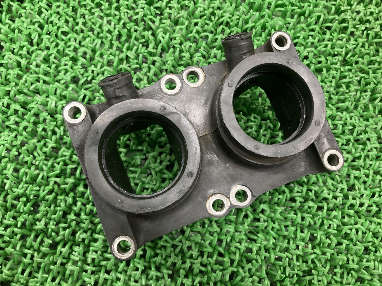 NSR250R インシュレーター MC18-1005*** ホンダ 純正 中古 バイク 部品 MC18 インテークマニホールド インマニ 破れ無し 品薄 希少品