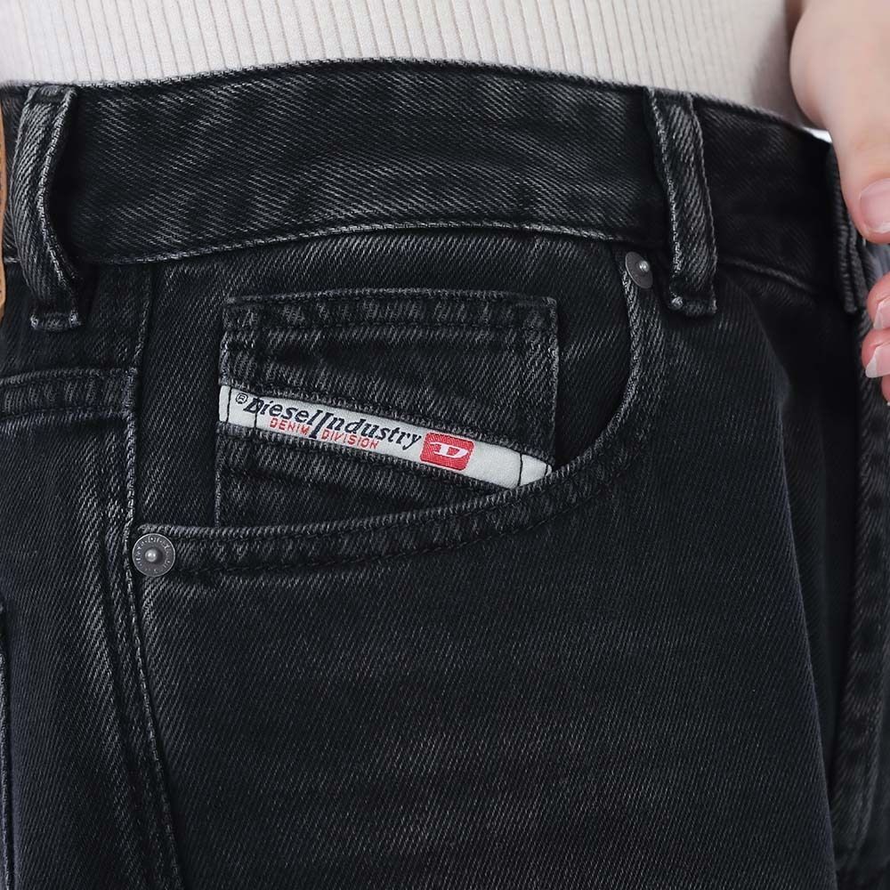 DIESEL 1996 Dシア 09j96 ストレトシンス A0692609J96 02 Women's Relaxed Jeans | Black/Dark grey | Diesel 1996 D-Sire