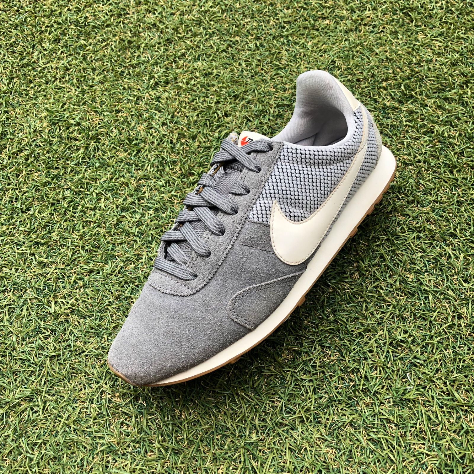 美品24 NIKE ナイキ プリモントリオールレーサーVNTG HA350