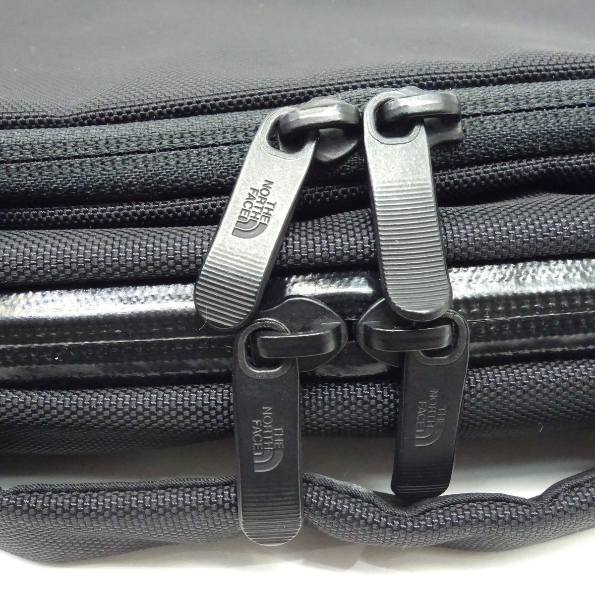 THE NORTH FACE ノースフェイス シャトル デイパック スリム 