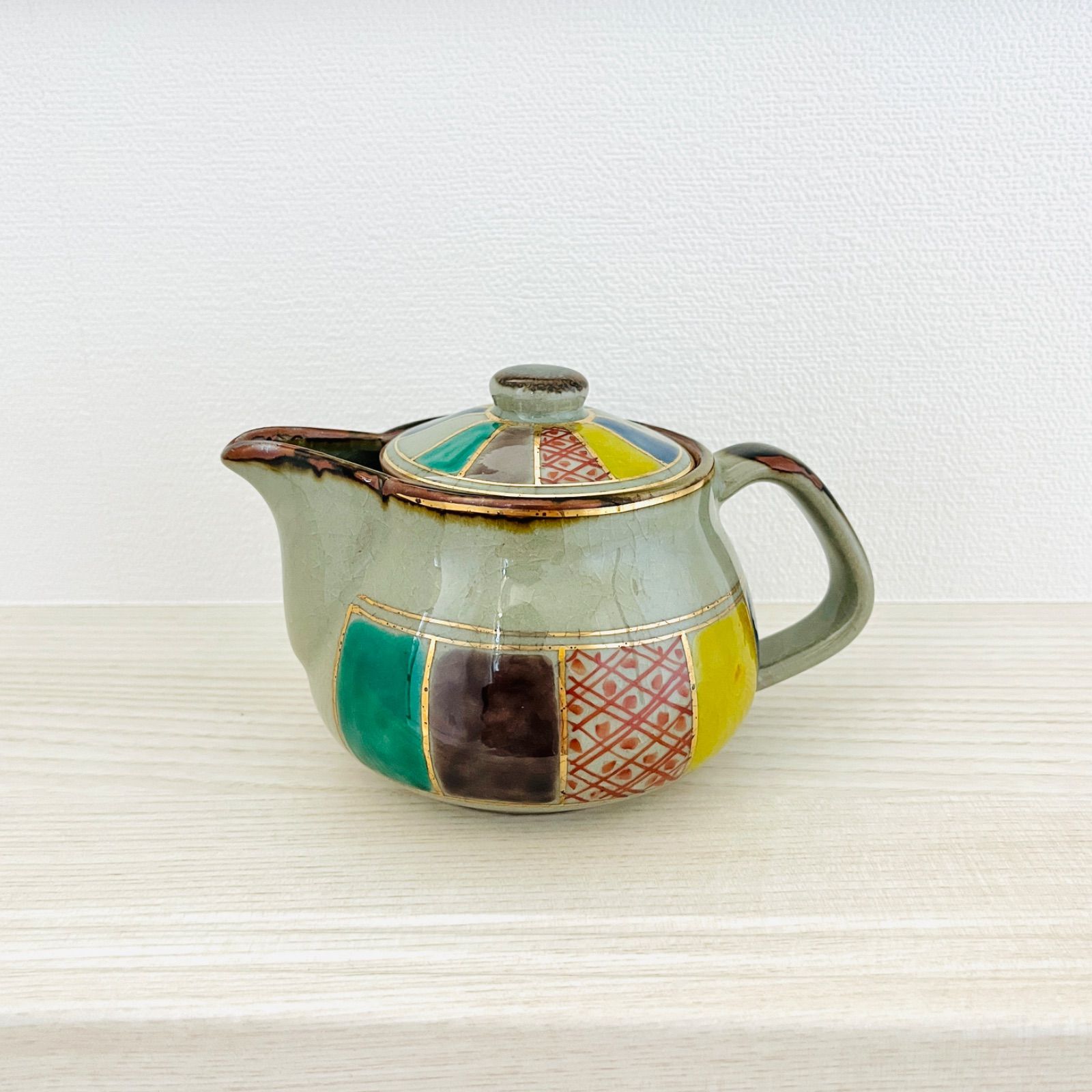 九谷焼　紙風船　 急須　汁注ぎ　水差し Amazon | 急須 おしゃれ 食器 九谷焼 ポット 紙風船 陶器