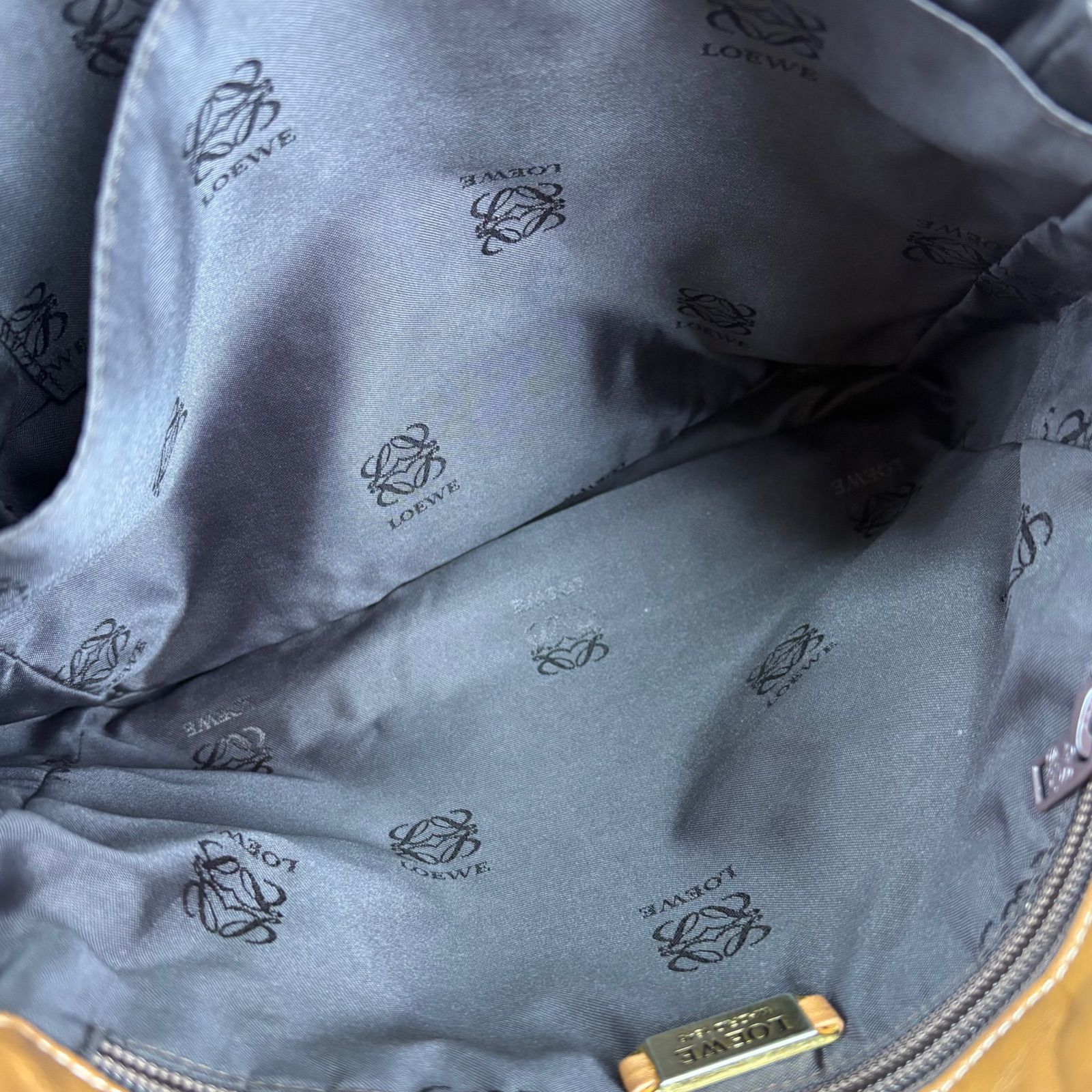 ロエベ LOEWE 巾着型 ショルダーバッグ アナグラムロゴ ブラウン