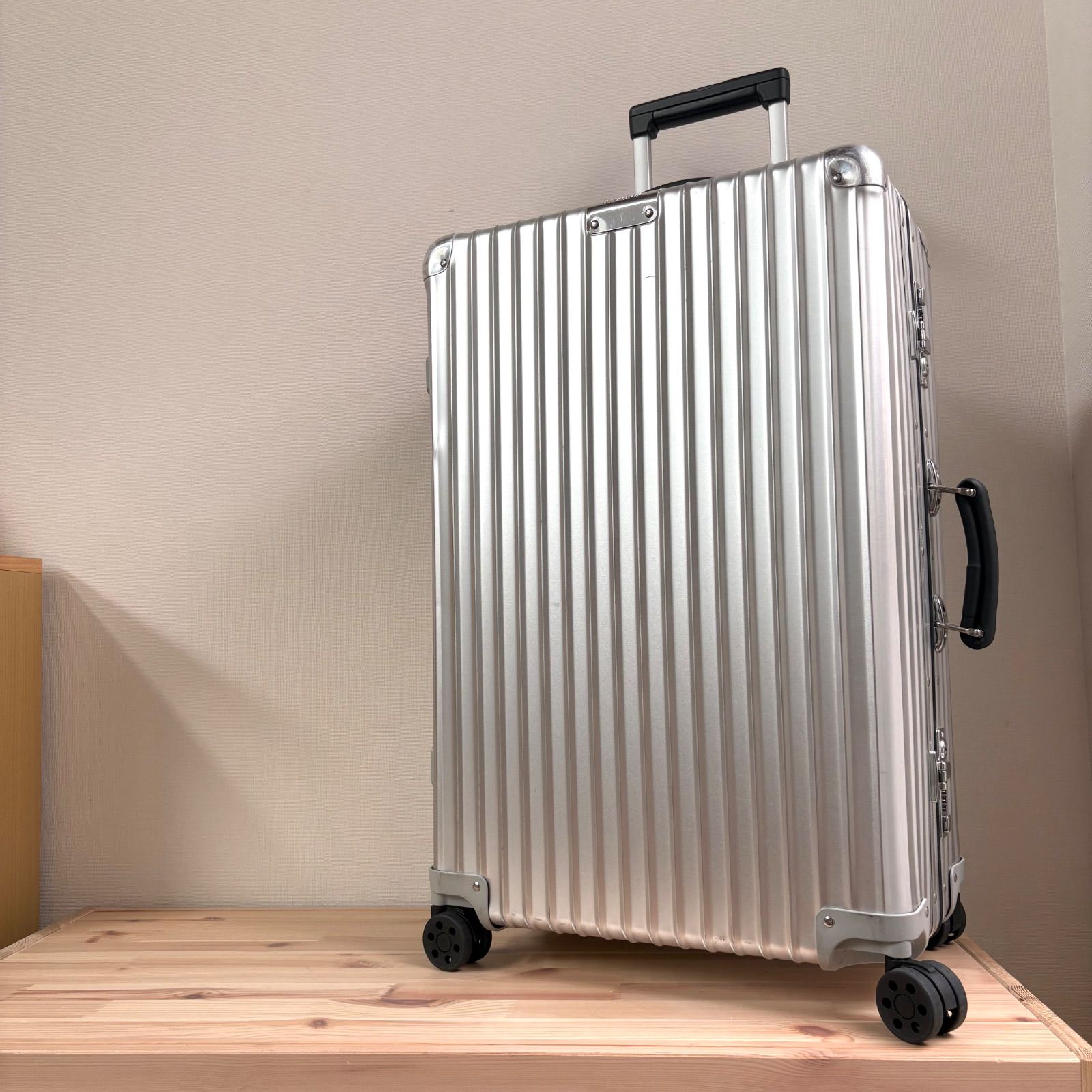 生涯保証付き・美品 RIMOWA Classic Check-In M 61L リモワ クラシック 