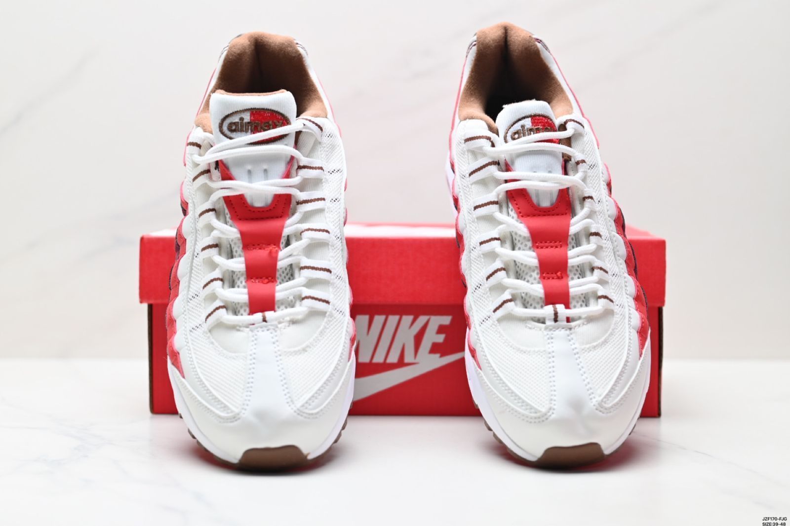 Nike トレーニングシューズ エアクッション付き 今日特価】NIKE AIR MAX 95 TT 送料無料 在庫限定セール価格