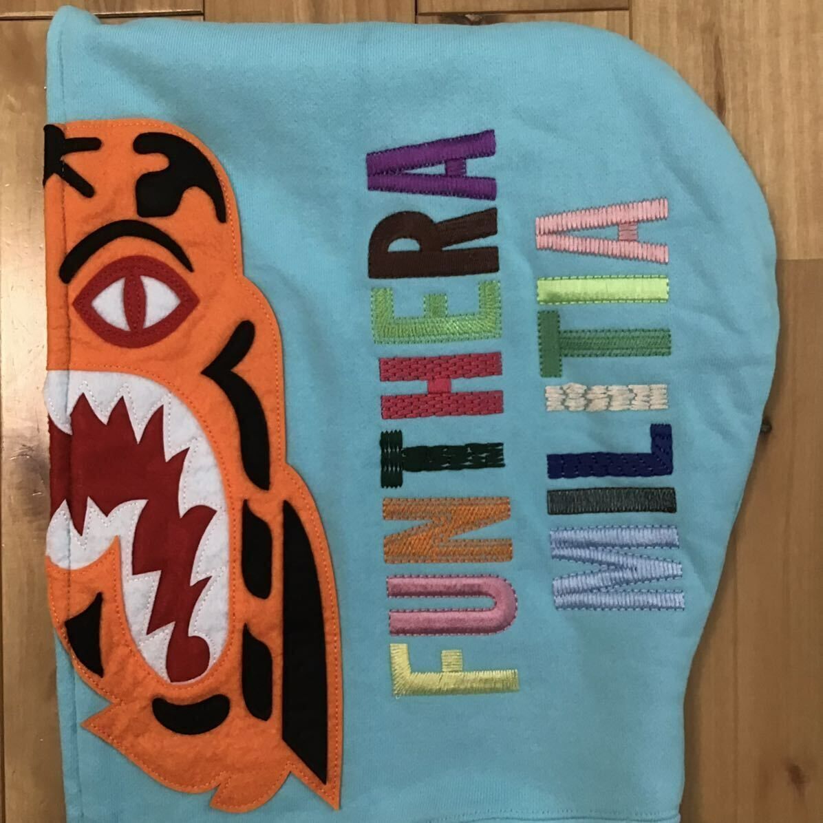 タイガー パーカー Mサイズ ライトブルー a bathing ape BAPE Tiger