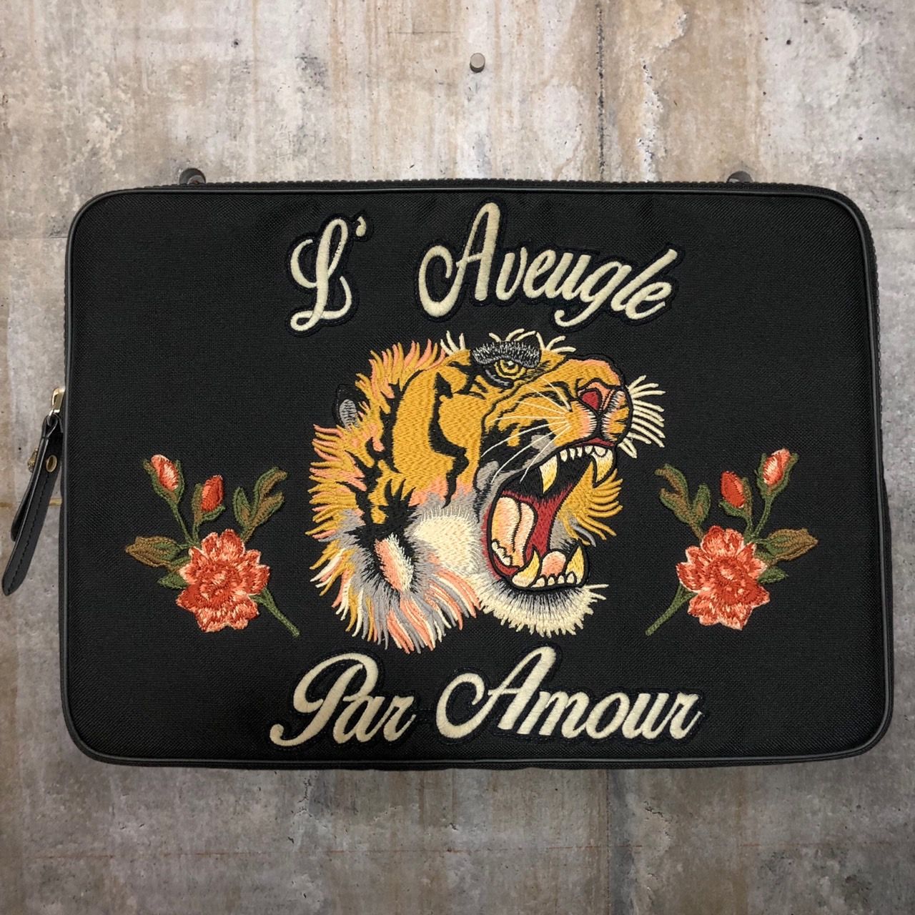 GUCCI(グッチ) グッチシマ 刺繍クラッチバッグ /PCケース