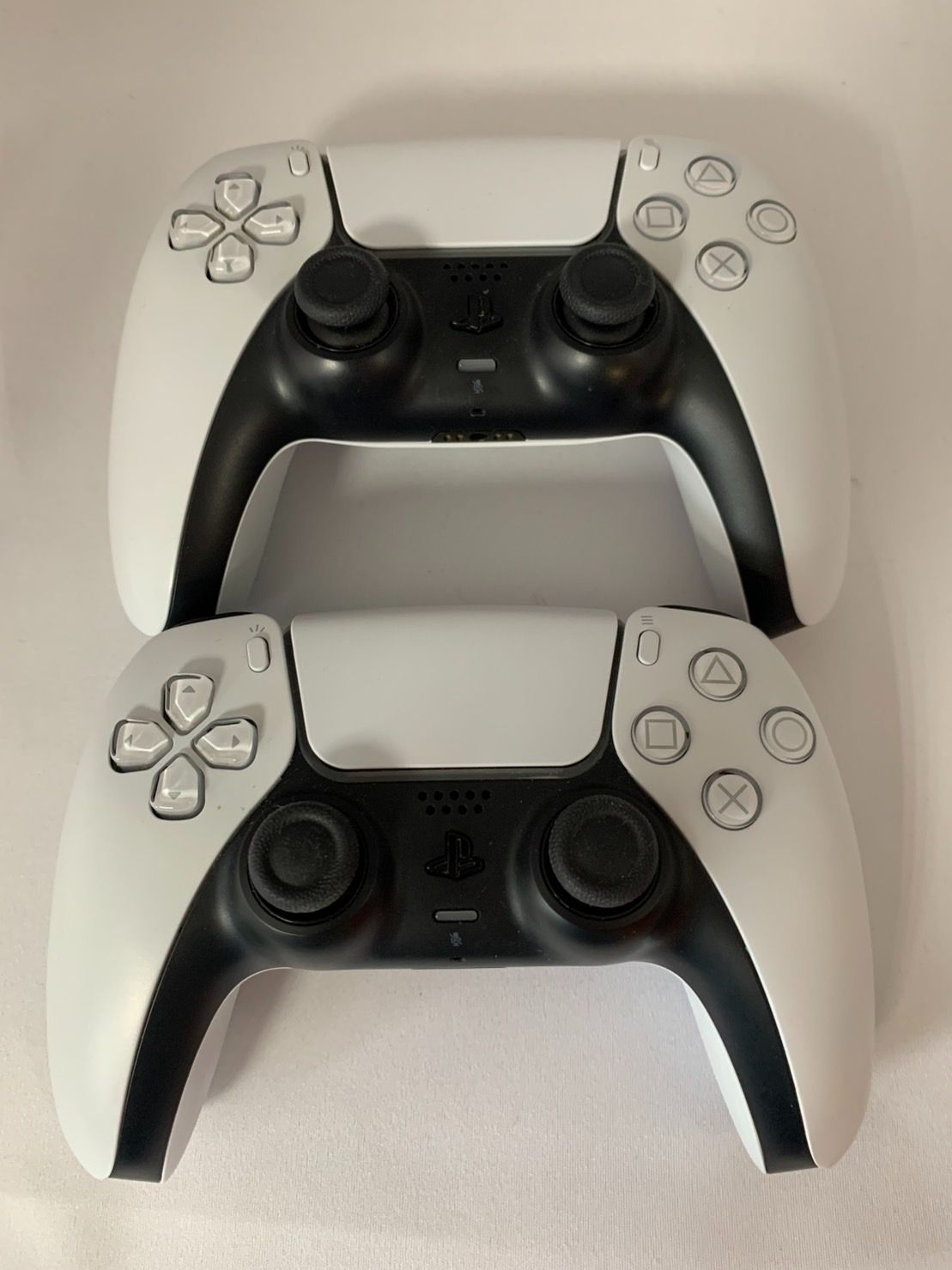 24.PS5 デュアルセンス ワイヤレスコントローラー 2個 ジャンク