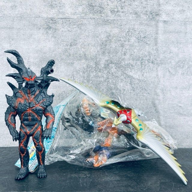 1点未開封 ヤマトタケル フィギュア 2体セット クマソガミはおまけ アマノシラトリ ゴッドカイシン バンダイ 東宝 1994 |514253