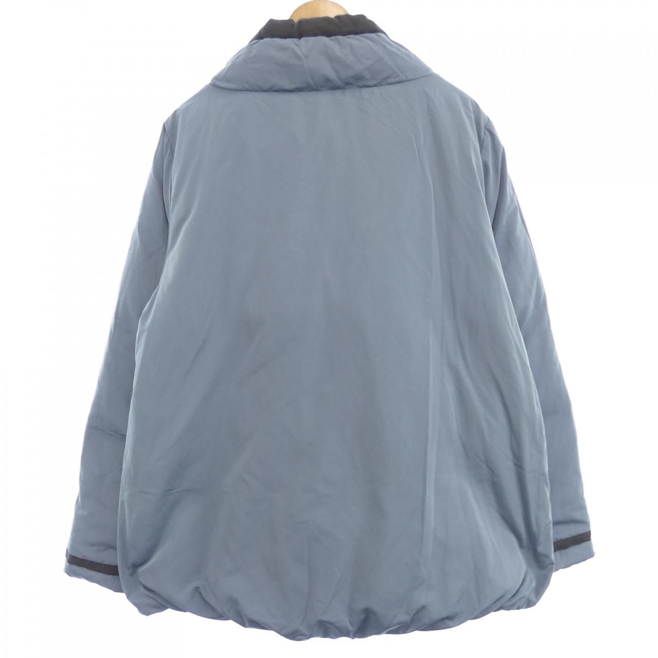 ダウンジャケット