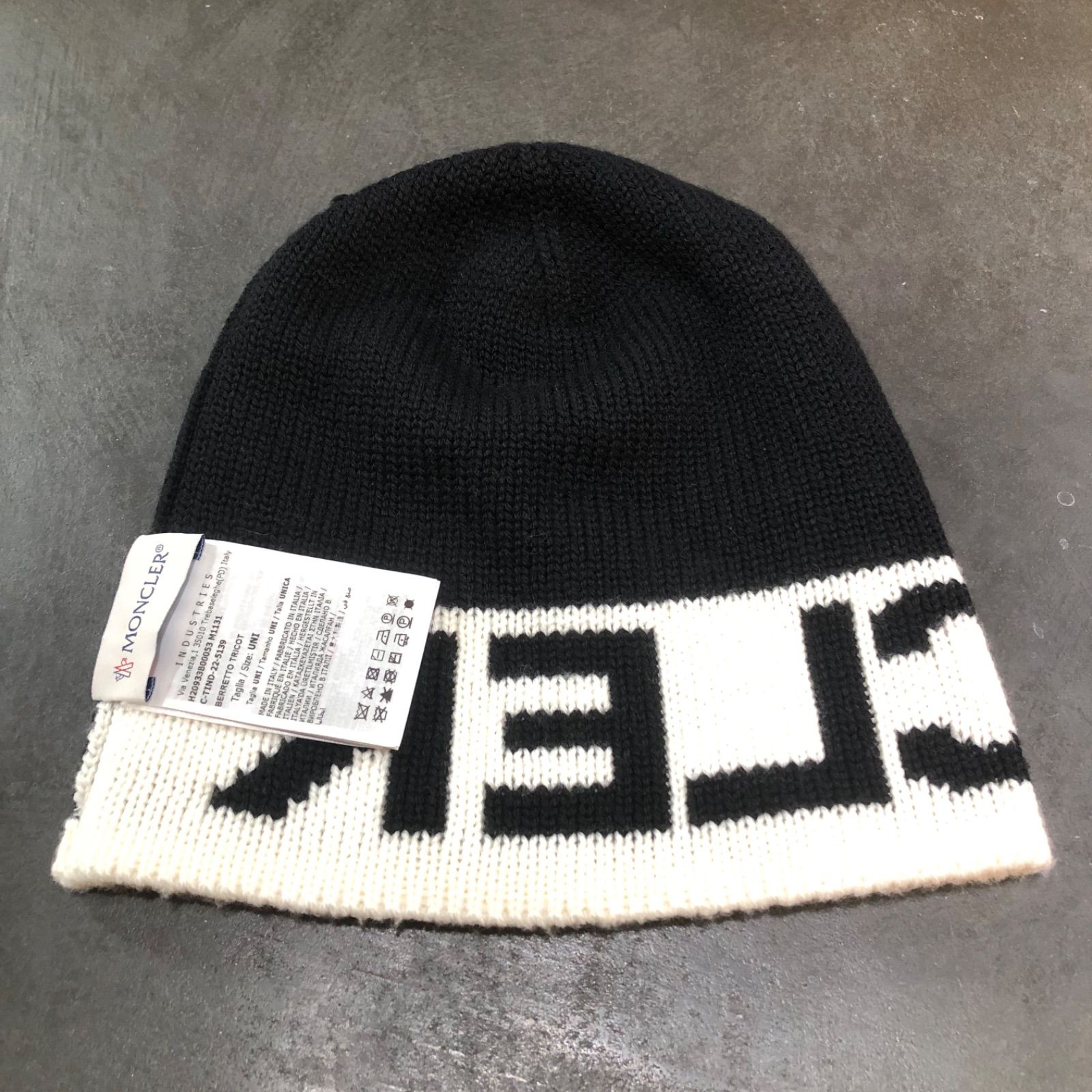 専用　モンクレール　黒 リブ編み ニット帽 刺繍ロゴ MONCLER リブ編みニット帽 専用 モンクレール 黒 リブ編み