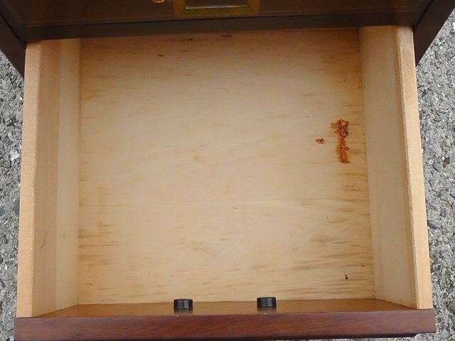 地中海ロイヤル 電話台