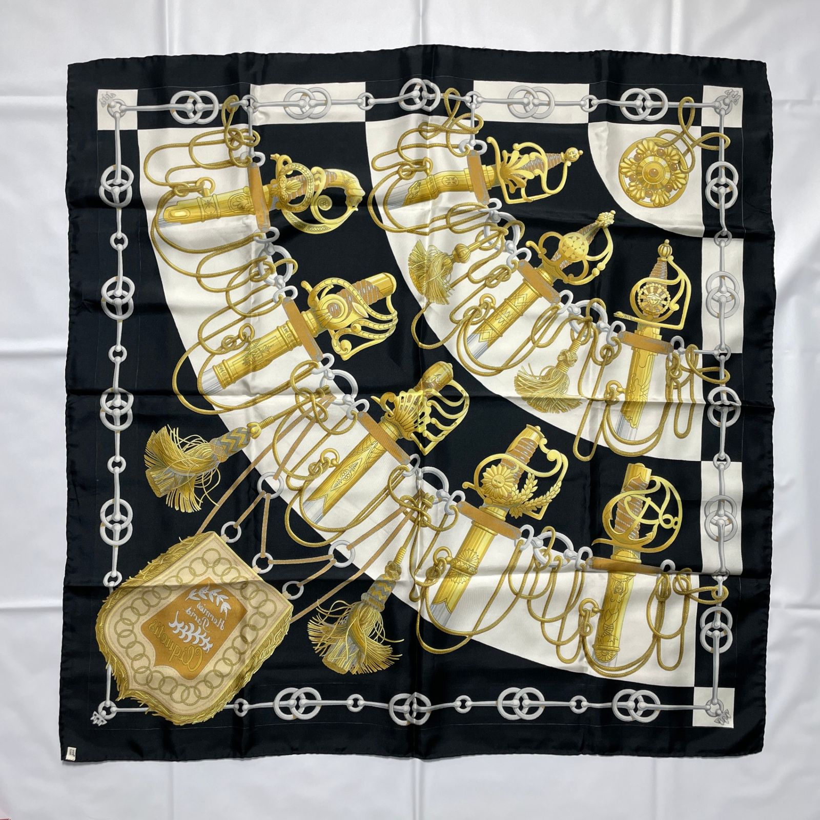 2505-113｜美品｜エルメス カレ 90 スカーフ ブラック マルチカラー