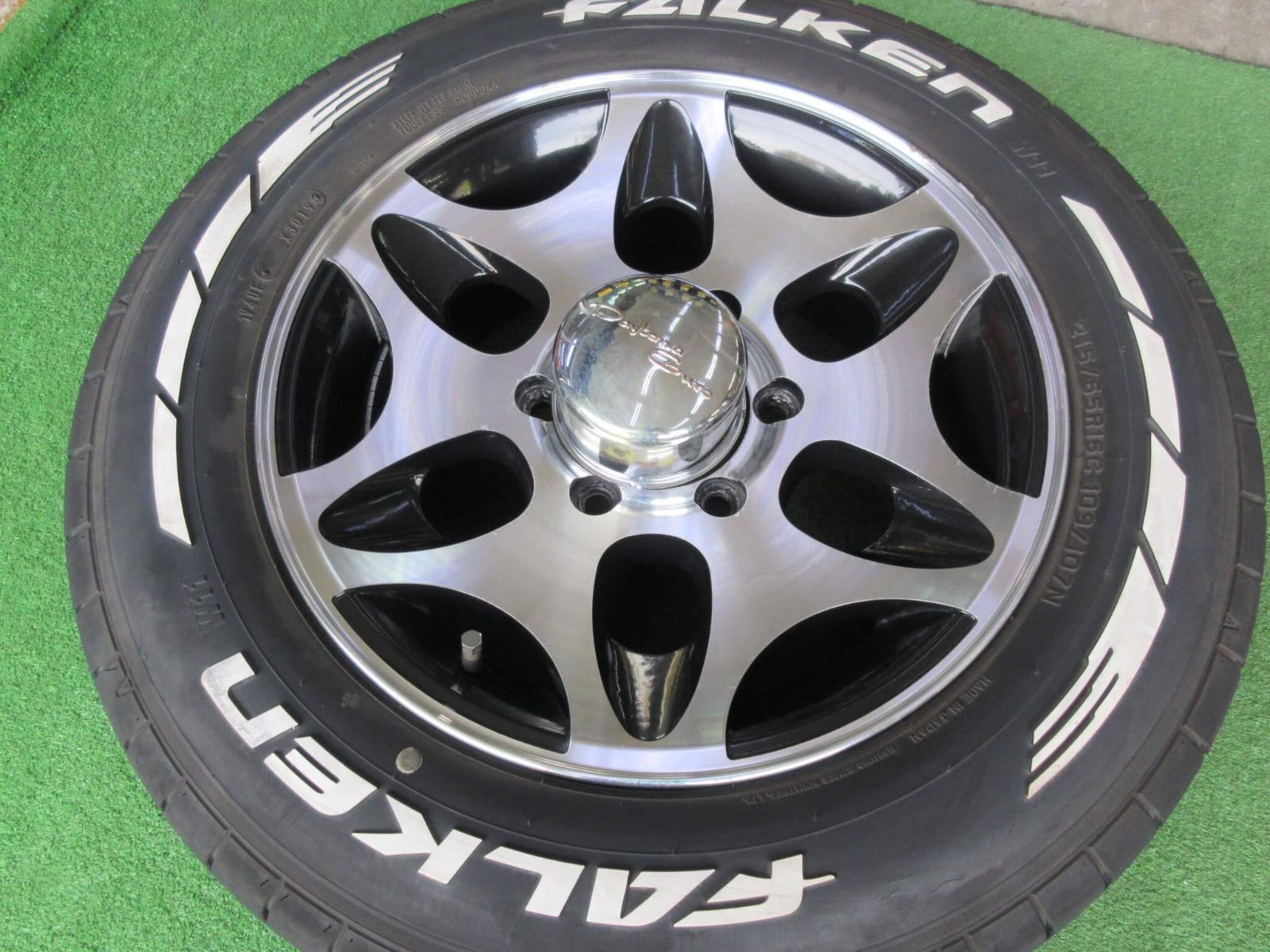 ハイエース用16インチセット！ デイトナユーロ ＲＳ-６ 7J-16 6H139.7 +38 215/65R16 109/107 ファルケン付き！ -  メルカリ