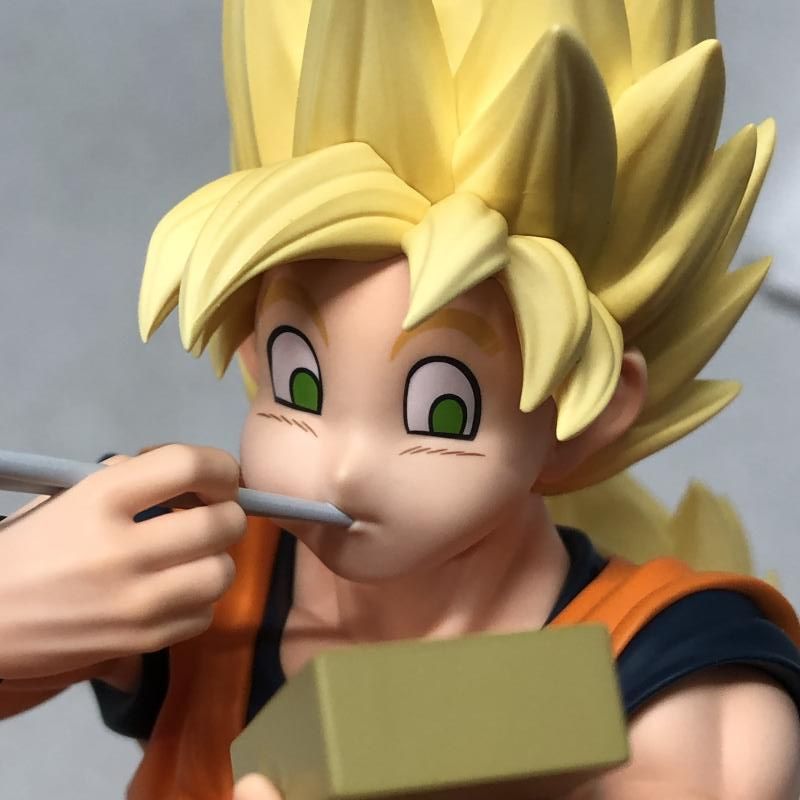 ✨メガハウス 孫悟空＆孫悟飯＆二足歩行ロボット デスクトップリアル