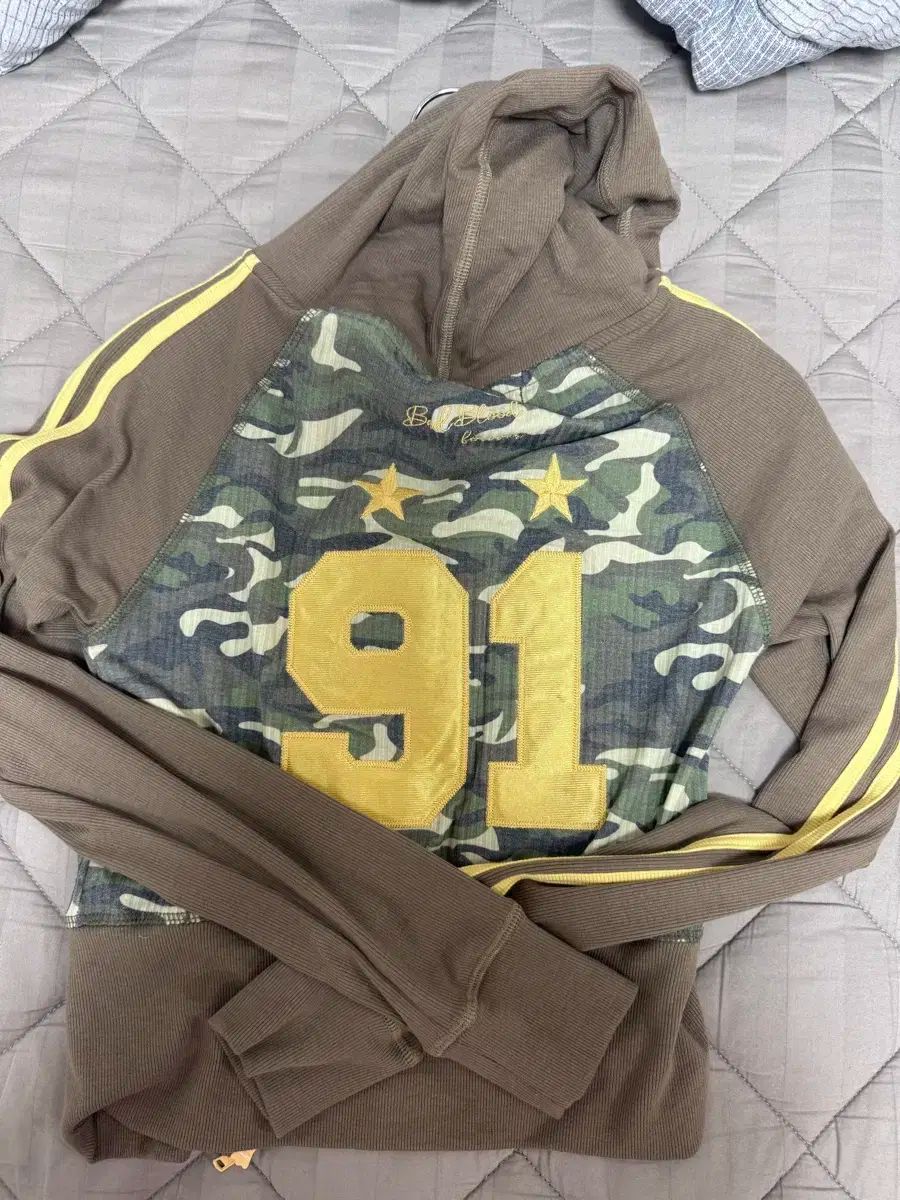 Badblood フードジップアップ