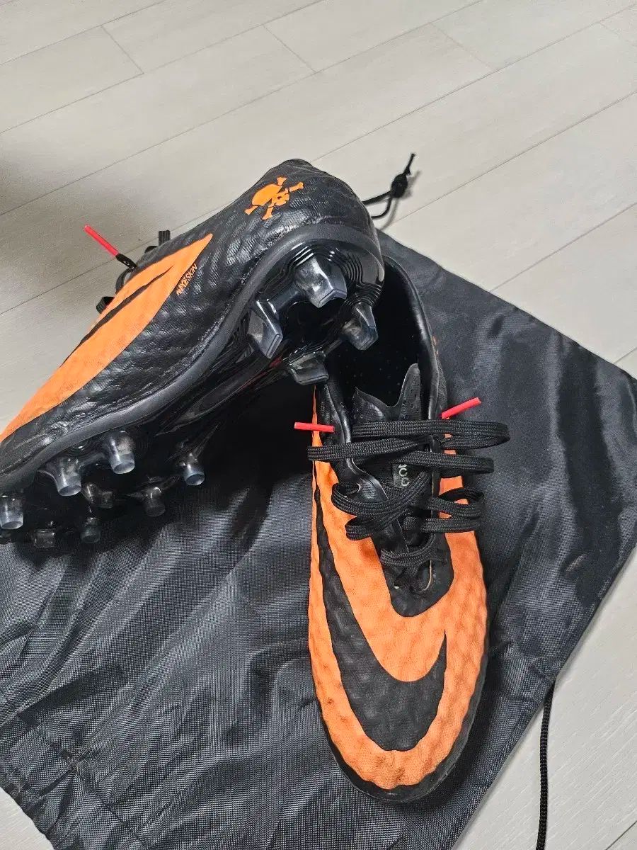 ハイパーヴェノム se 260 サッカーシューズ オリジナル