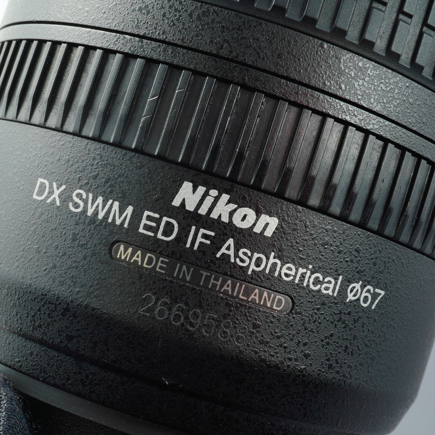 NIKKOR 18-70mm