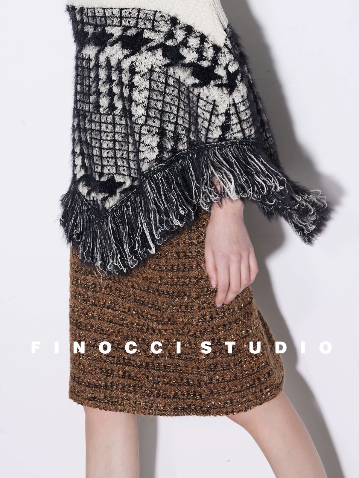 ジェントルプルオーバー 千鳥格子ケープニット スタイリッシュ