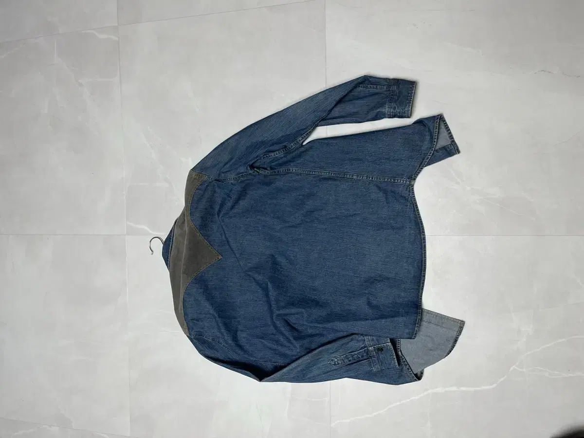 LEVI'S(リーバイス) シャツ 95