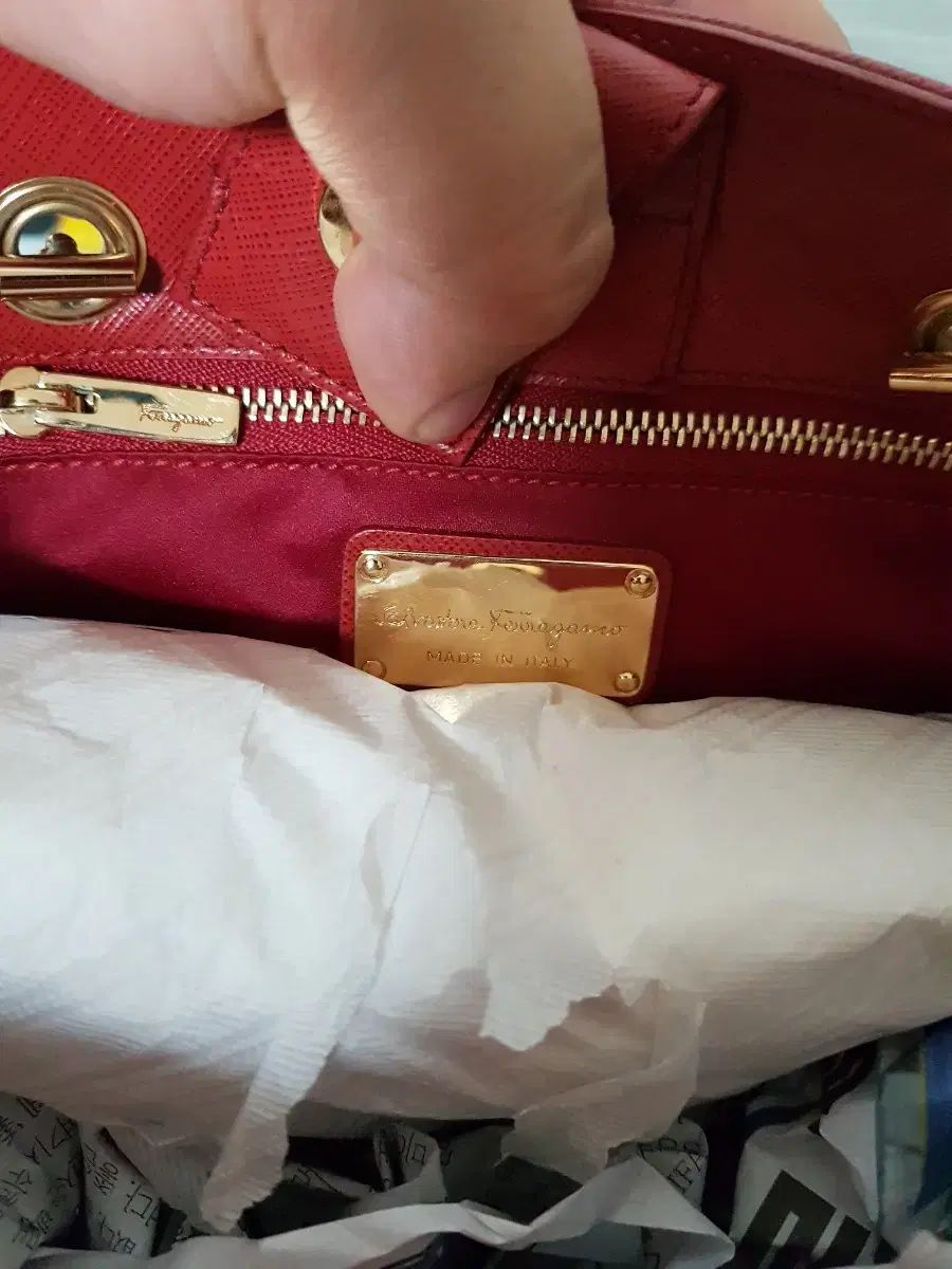 フェラガモ サフィアーノ