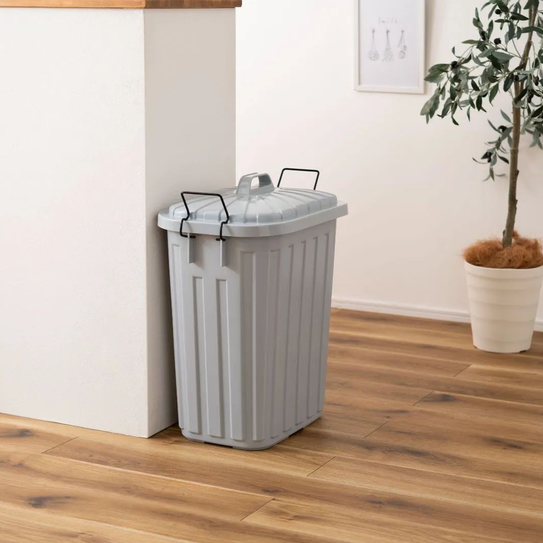 桐製わかさぎ電動リ一ル k-zan桐電動リール グレイス(右仕様)使用数回美品