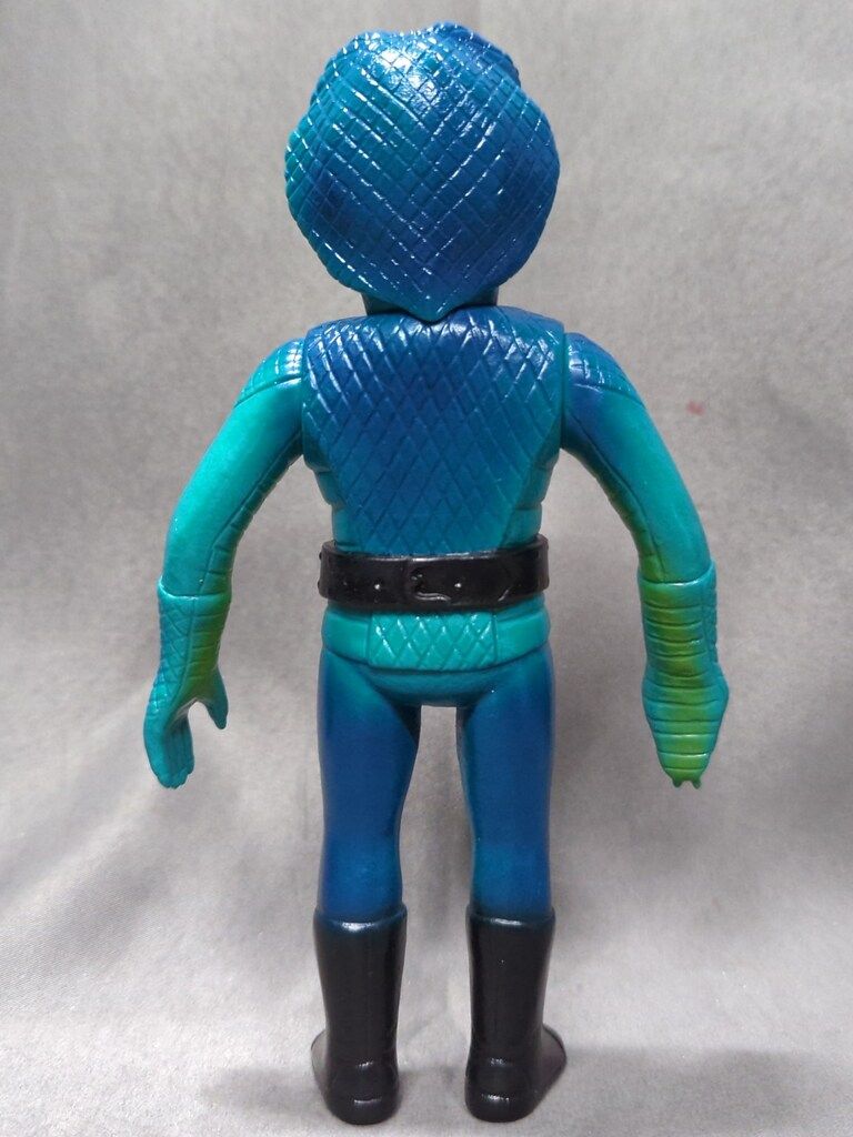 東映レトロ ソフビコブラ男仮面ライダー フィギュア ミニソフビ付き30cm 東映レトロソフビコレクションに「仮面ライダー」シリーズの怪人
