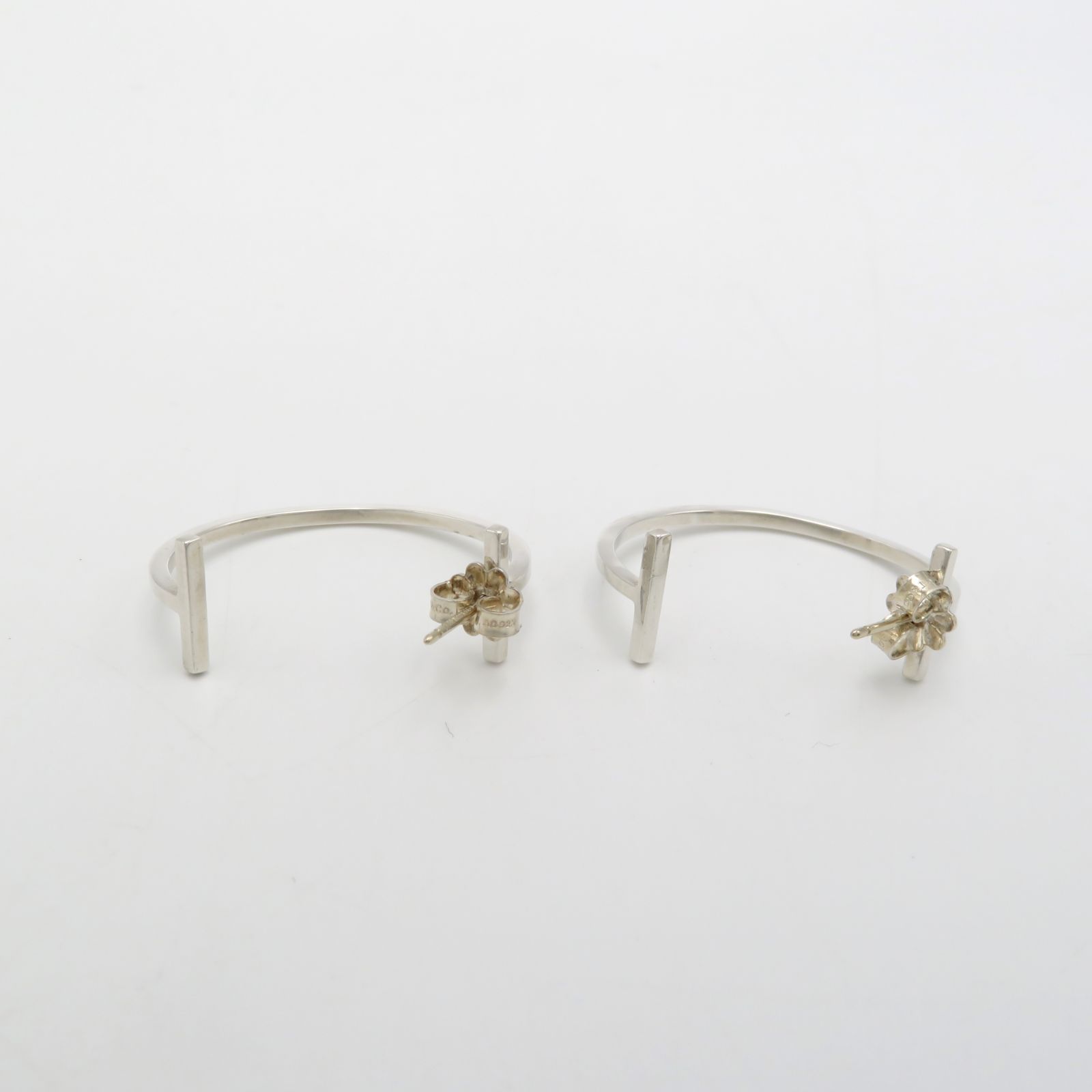 Tiffany & Co. - 新品 未使用 Tiffany ティファニー T ワイヤー フープ ピアス♡の通販 by りんりん′s shop｜ ティファニーならラクマ