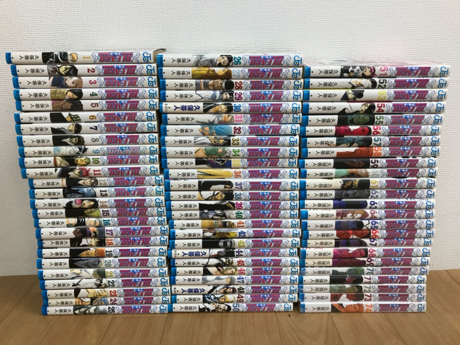 BLEACH〈全74巻セット〉 久保帯人　集英社　ブリーチ　全巻 BLEACH ブリーチ コミック 全74巻セット+おまけ付き！ 集英社