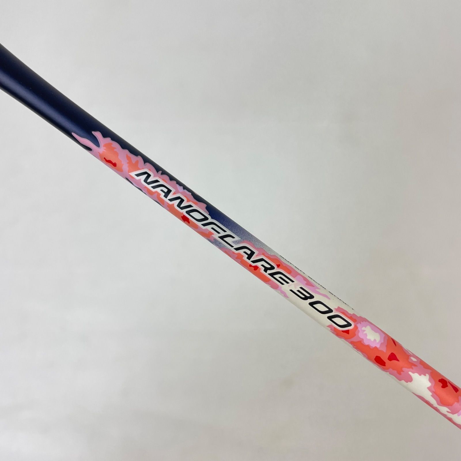 YONEX
