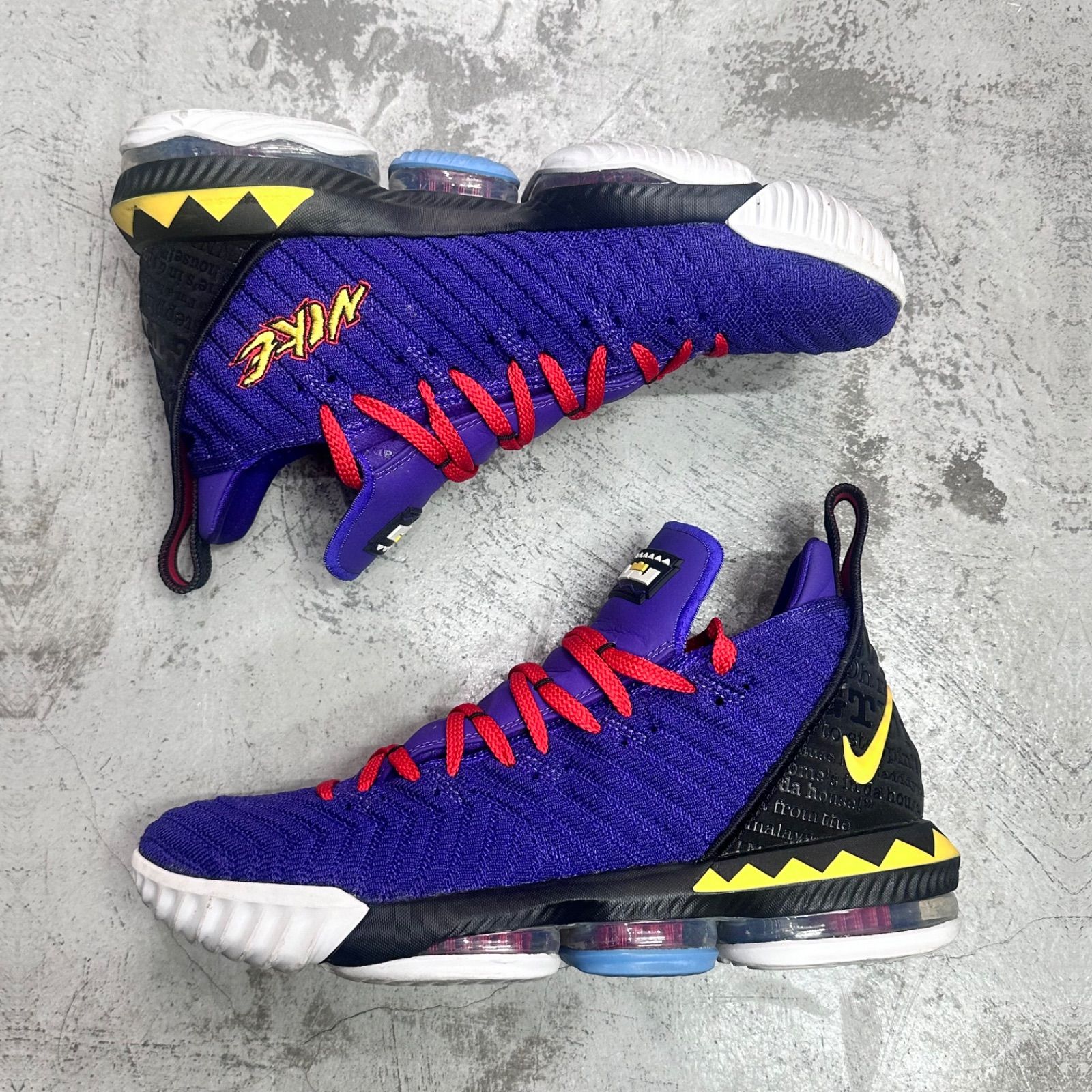 NIKE LEBRON 16 