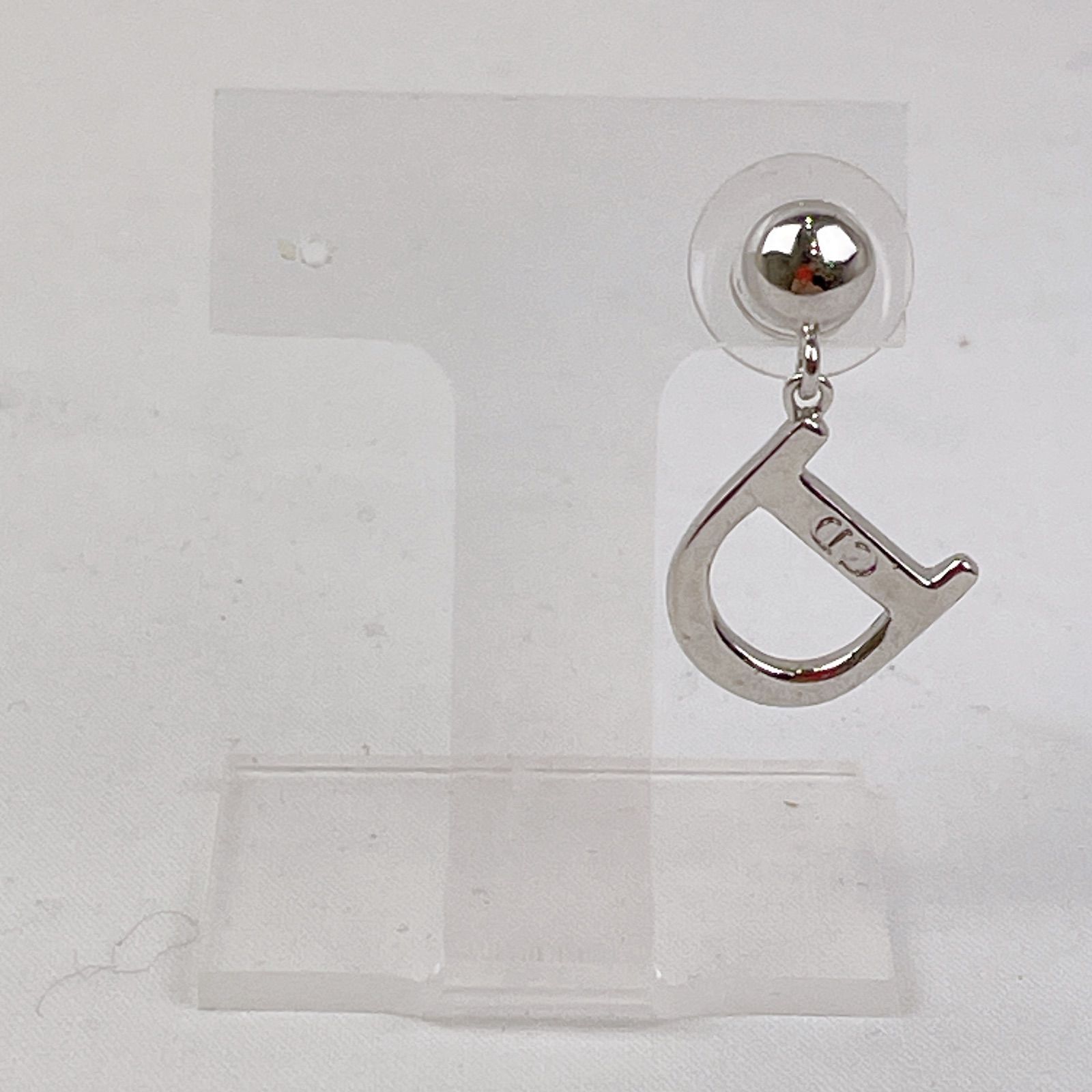 Christian Dior(クリスチャンディオール)ピアス 片方のみ その他294 Christian Dior ピアス 片方のみ D ロゴ シルバー