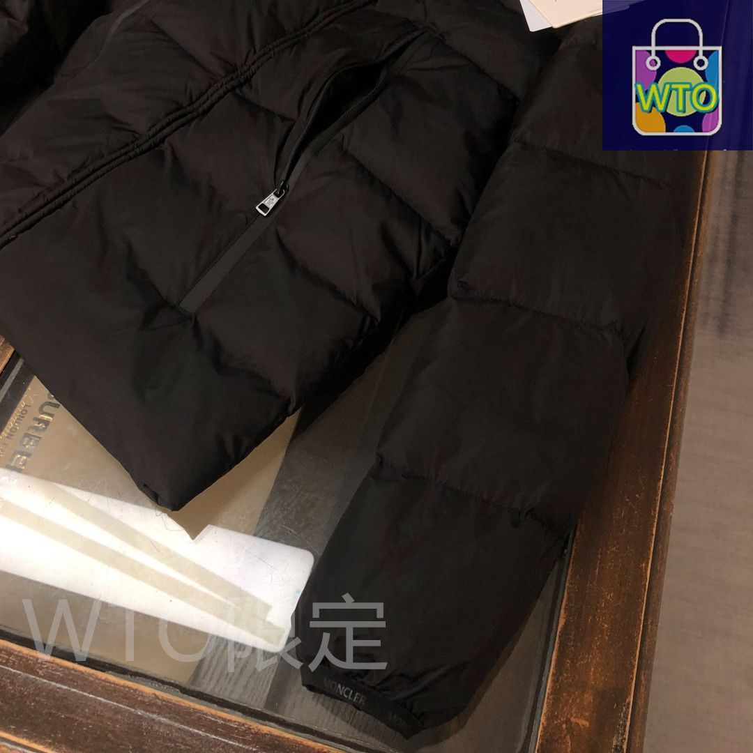 新品未使用】MONCLER （モンクレール）ダウンジャケット｜本日
