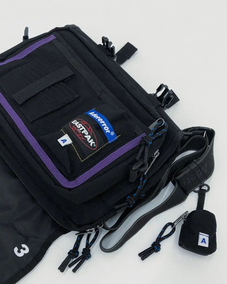 イーストパック Crossbody