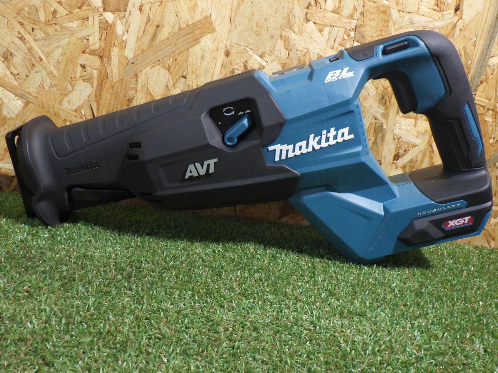 マキタ 40Vmax レシプロソー JR002G 本体 ケース 本体は比較的きれいな品 ケースは傷あり 充電式 電動工具 makita 品