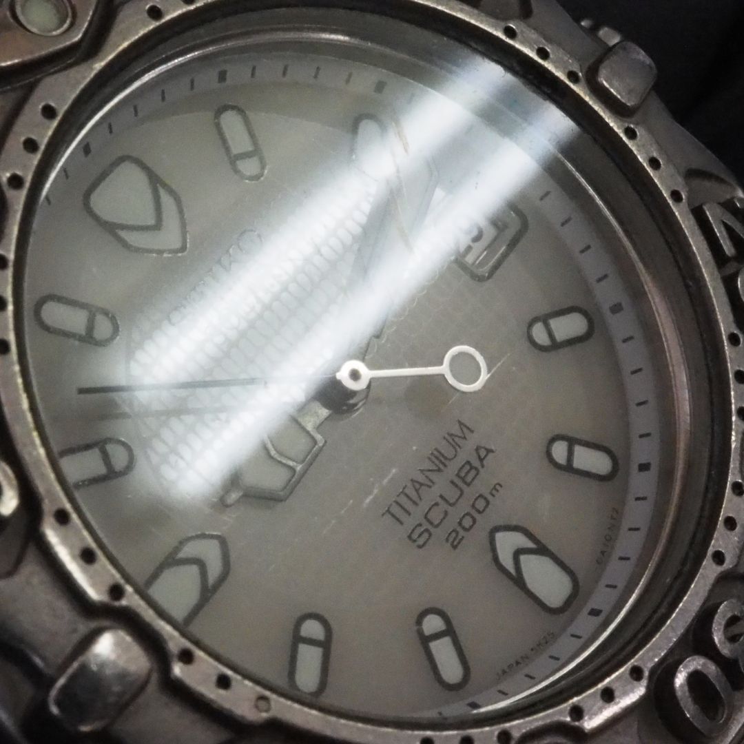 SEIKO チタン SCUBA ダイバー ソーラー 37mm Ref.5K25-0A10 ユニ