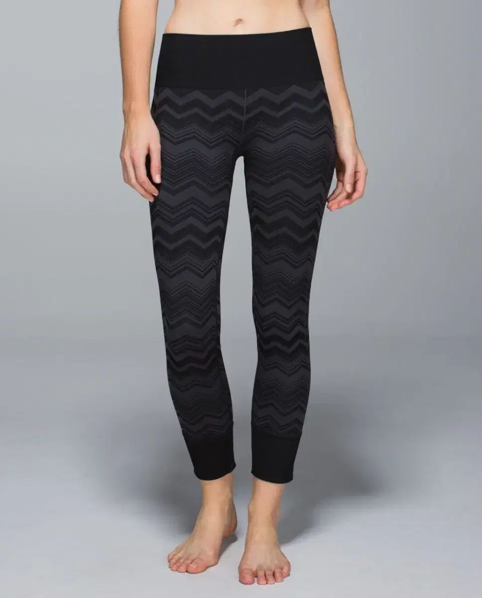 lululemon ルルレモン Ebb To Street Pant 4 サイズ 推測 パンツ レギンス