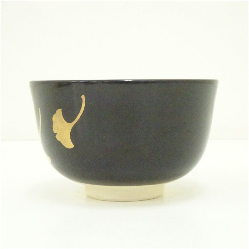 作家物 金彩銀杏文黒茶碗（箱付） 茶道 抹茶 おしゃれ 抹茶茶碗