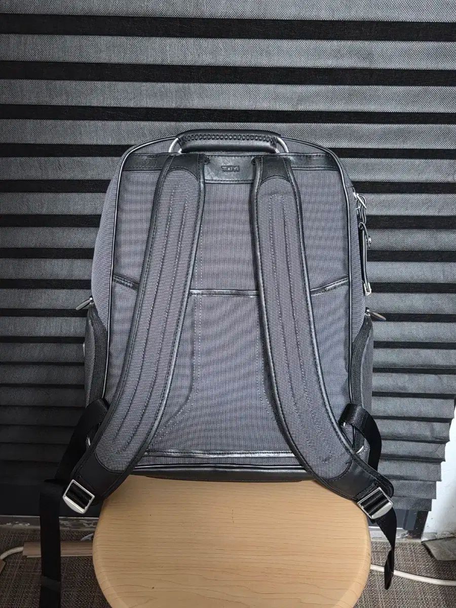 ローガン リュック