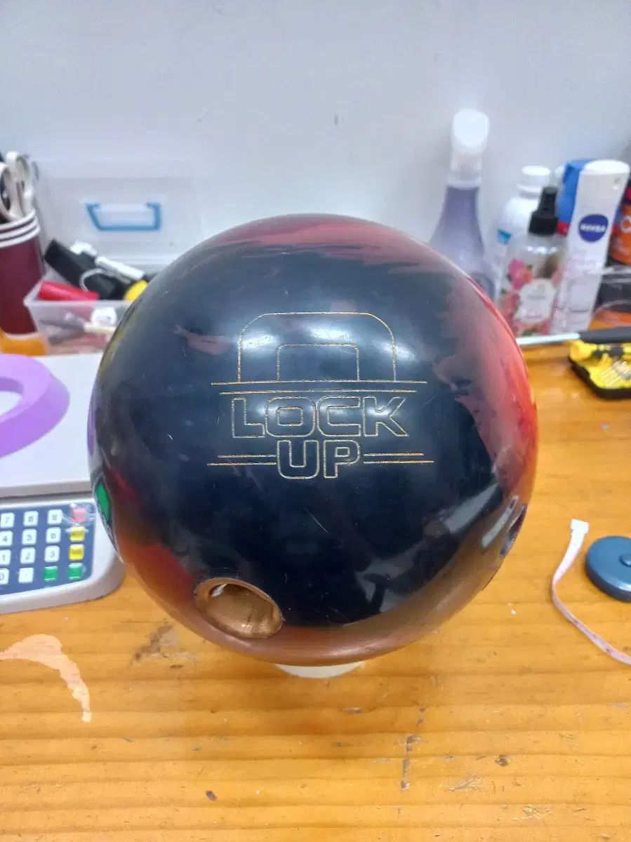 中古ボーリングボール 16p ロックアップ
