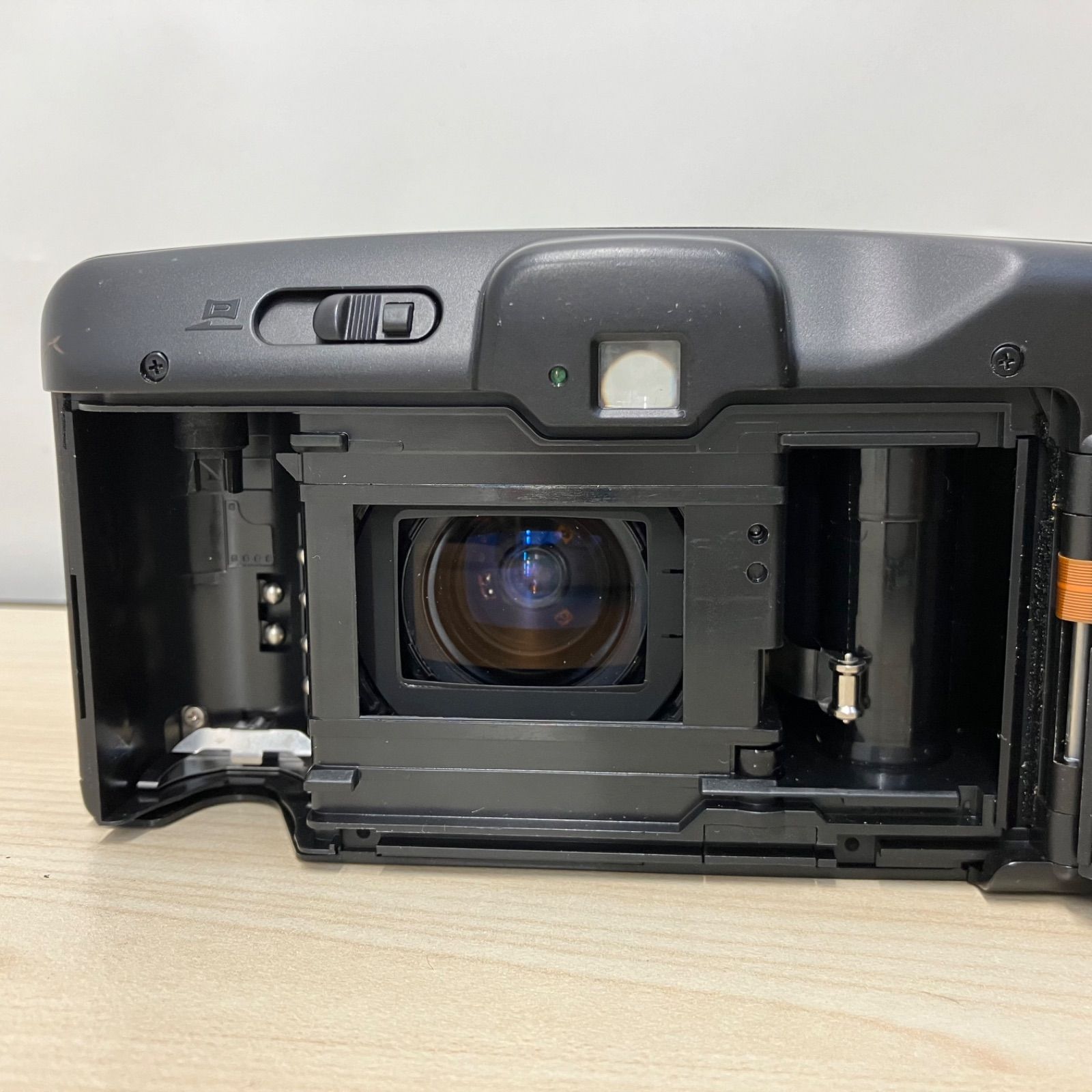 コンパクトフィルムカメラ