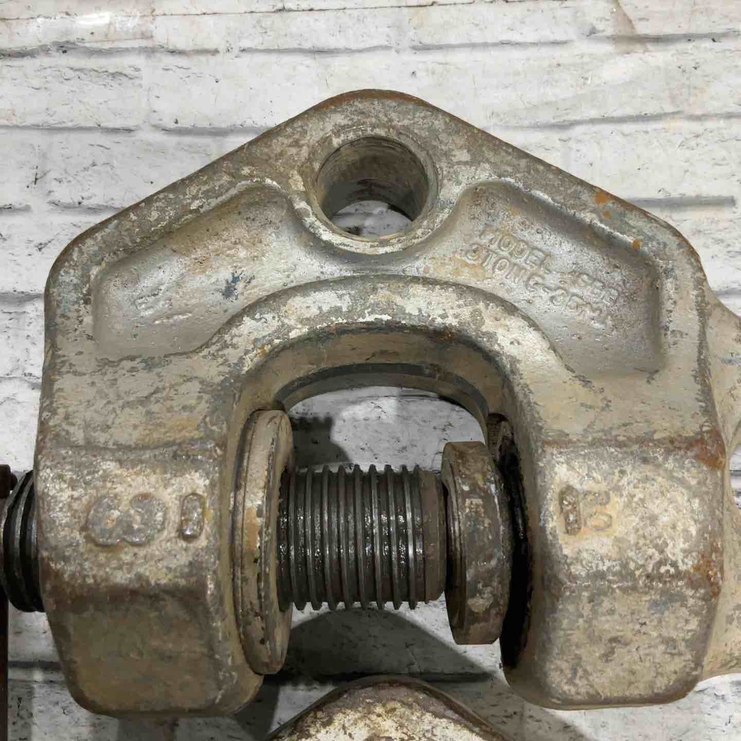 全方向ねじ式クランプ SBB-3