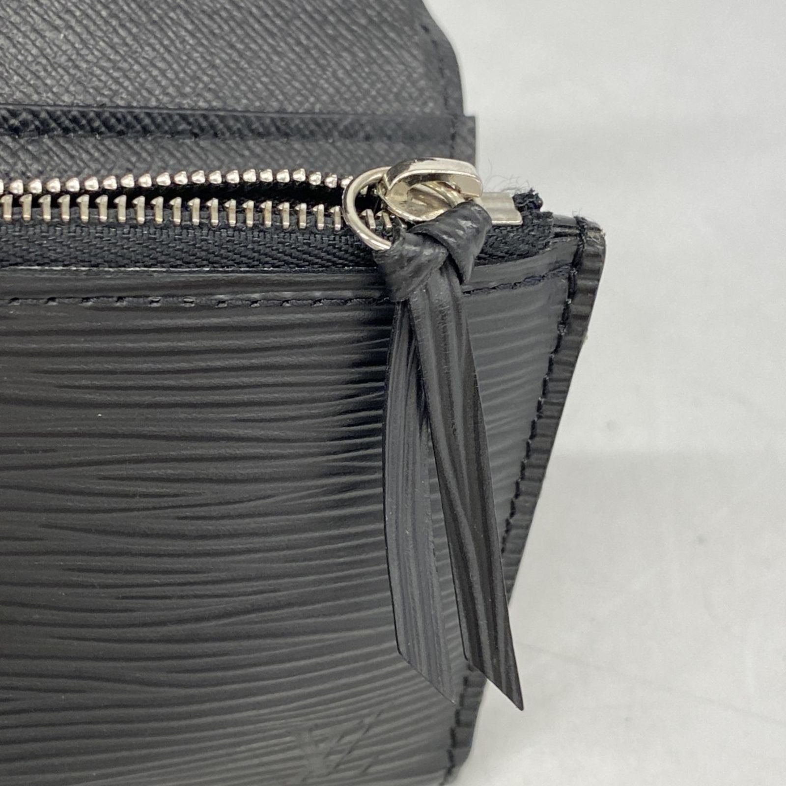 ヴィトン 三つ折り財布