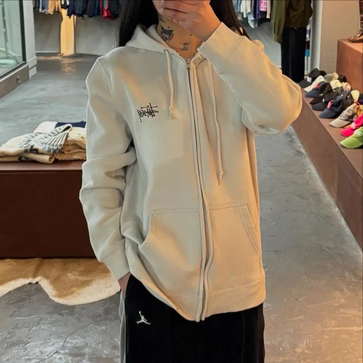 SJ STUSSY ステューシー 白 後ろロゴ 裏起毛 ジップアップパーカー フード付き A263