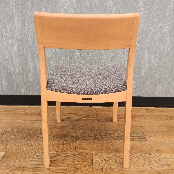 リビングチェア