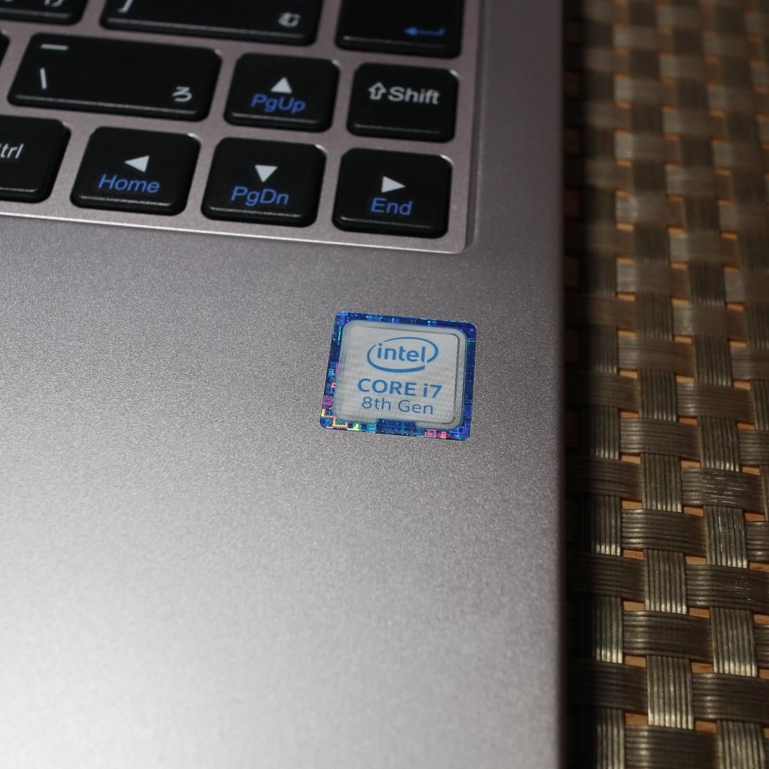 Win11超高性能8世代Corei7|メモリ16G|SSD|無線|カメラ