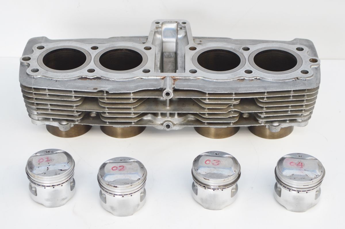 ホンダ CB750F シリンダーヘッド 中古品 当時物 (HONDA/CB900F/CB1100F