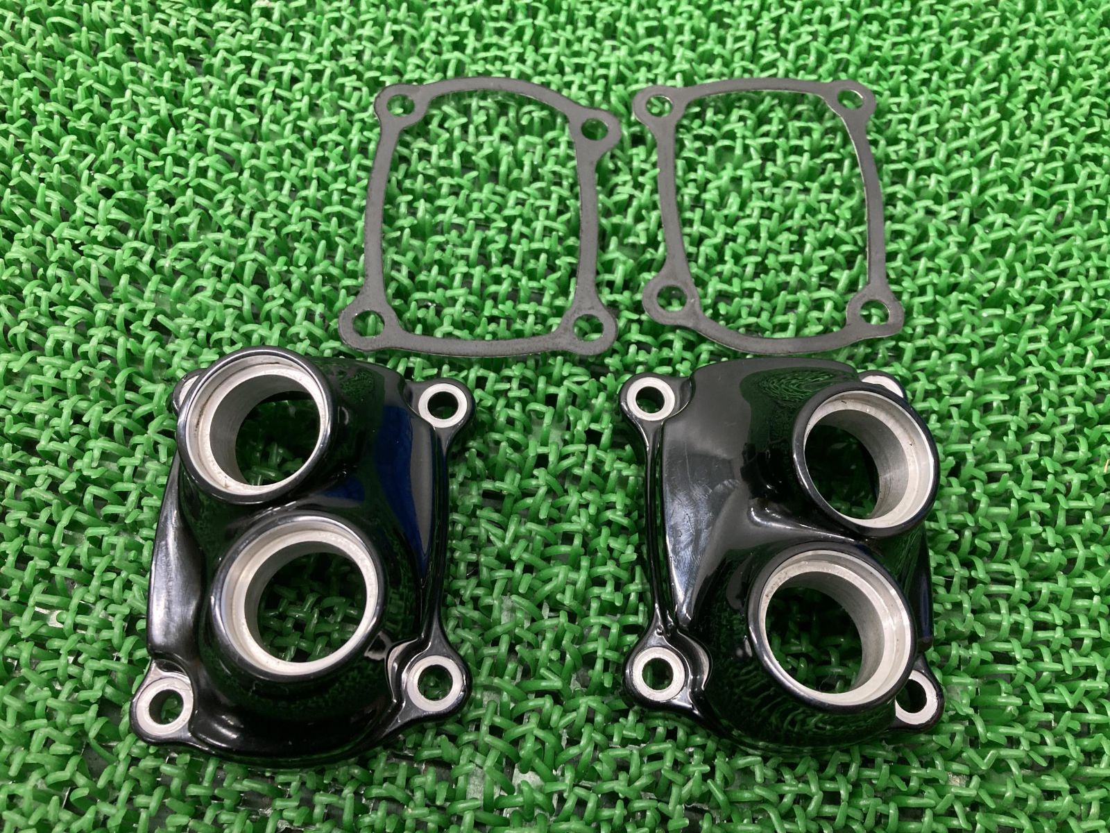 ツーリング タペットブロックカバー ハーレー 純正 中古 タペットカバー ミルウォーキーエイト M8ソフテイル／M8トライク 曲がり無し